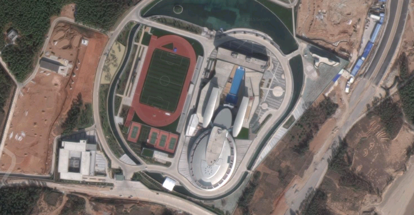 В Китае найдено офисное здание в форме корабля из Star Trek. - Изображение 1
В Китае найдено офисное здание в форме корабля из Star Trek. - Изображение 1
