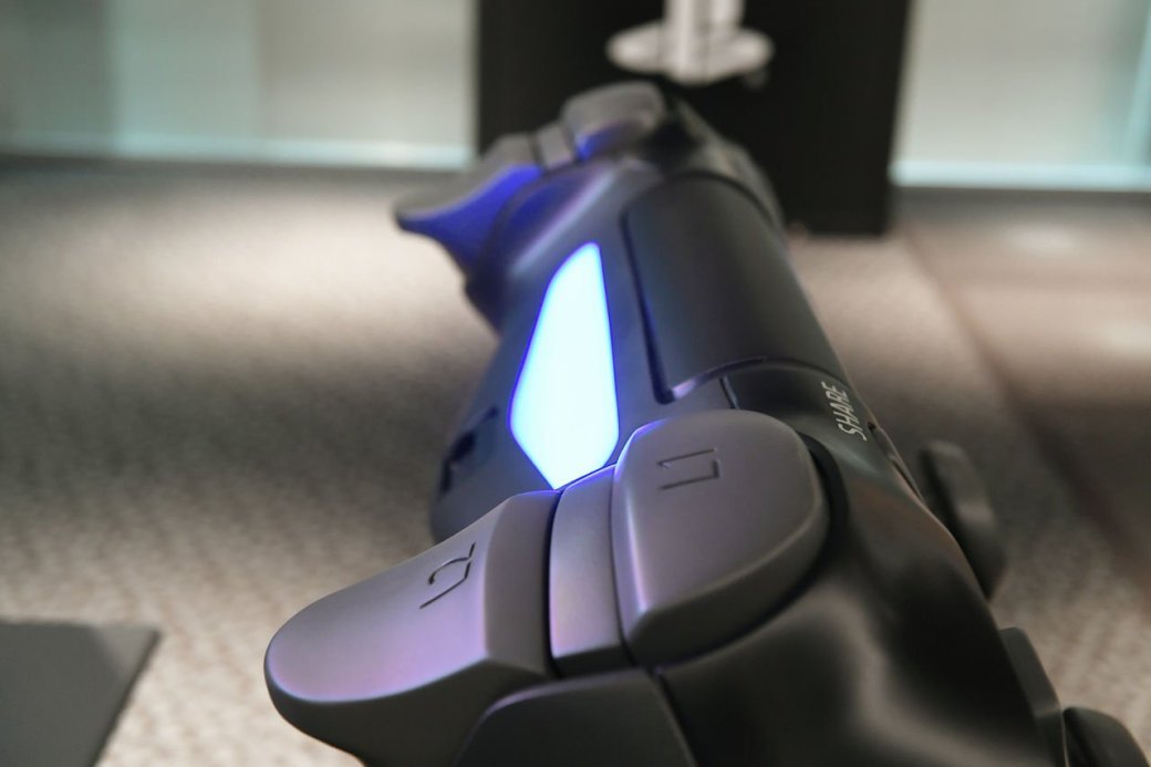 Размерчик что надо! Самый большой контроллер PlayStation 4 в мире - Изображение 3 Размерчик что надо! Самый большой контроллер PlayStation 4 в мире - Изображение 3