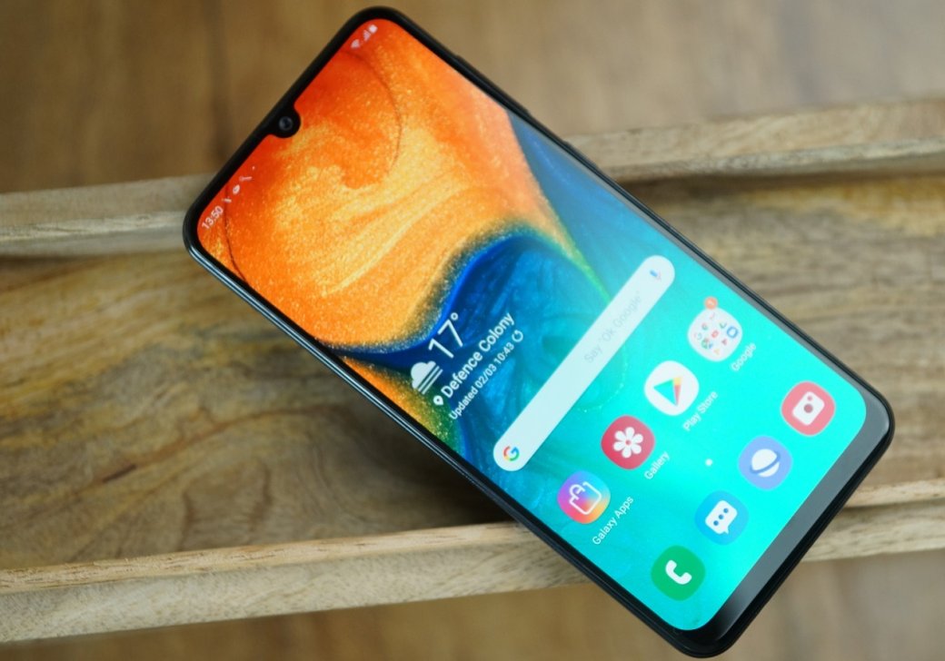 Анонс Samsung Galaxy A40: стильный середнячок для любителей селфи